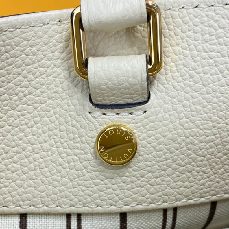 Louis vuitton locations Central z Louis Vuitton Monogram Empreinte Leather Montaigne MM White