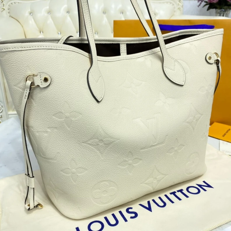 Mythick ru Embossed Louis Vuitton Monogram Empreinte Leather Neverfull MM Cream