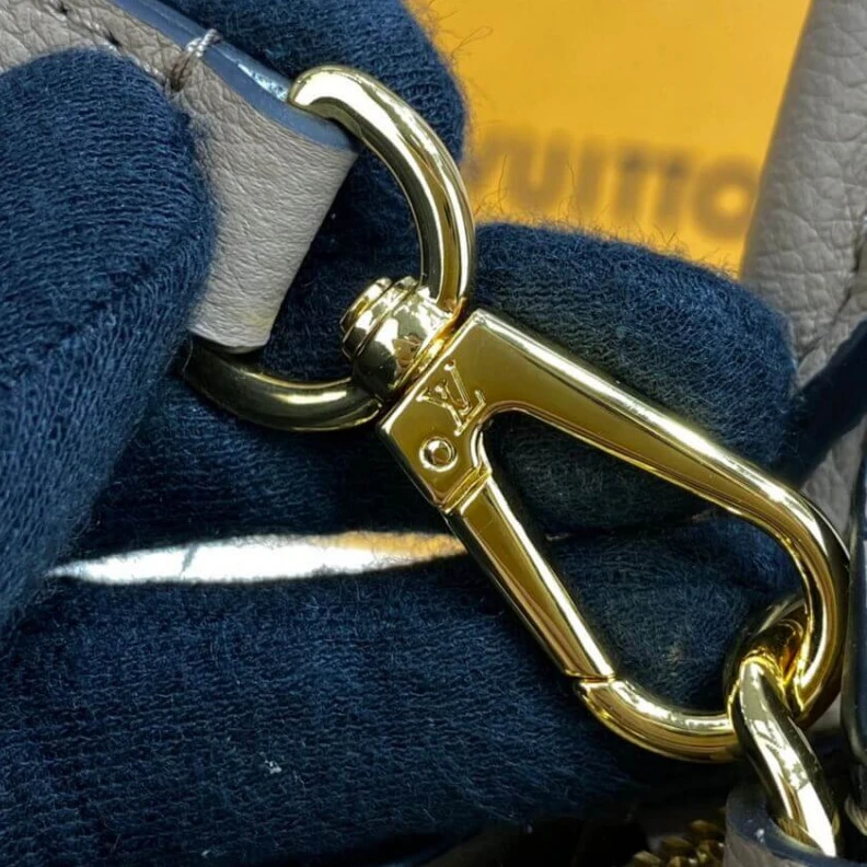 Louis vuitton locations Name tag Louis Vuitton Monogram Empreinte Leather Petit Palais Gray