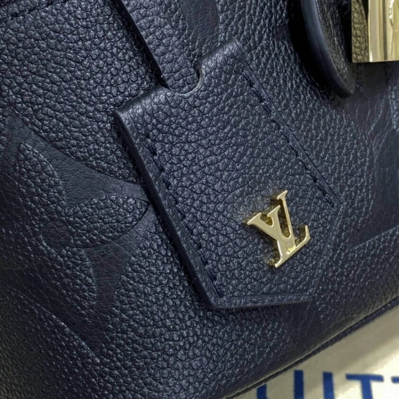 Mythick Black LV Monogram Empreinte Leather Vanity PM Black