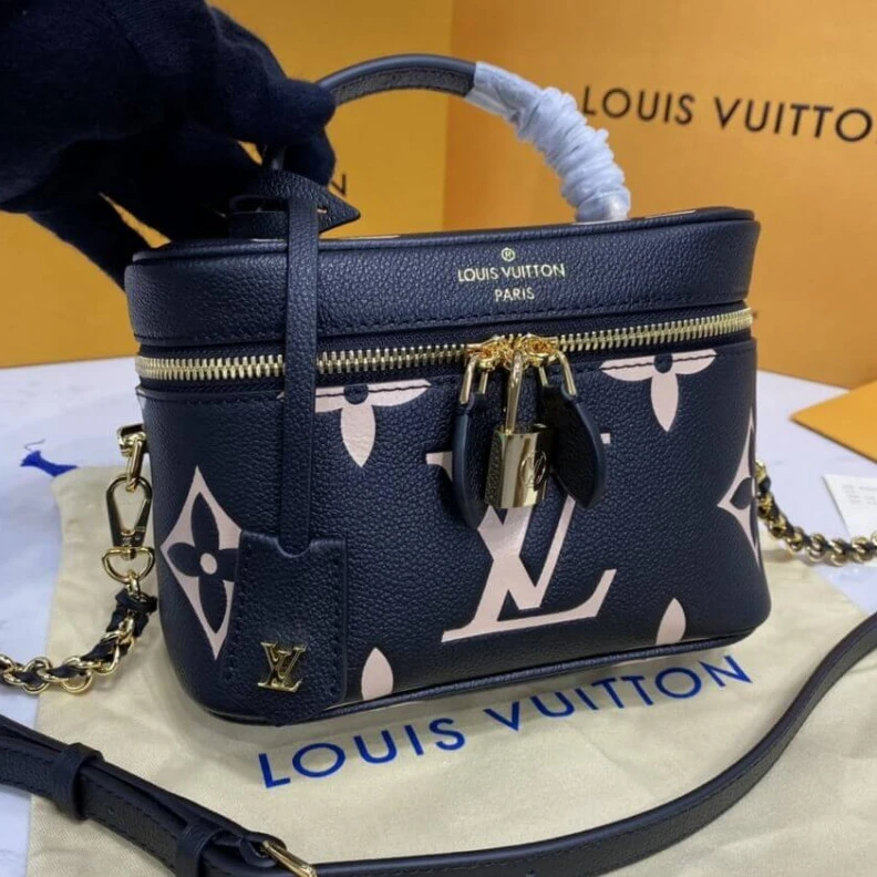 Mythick.ru Handle: S LV Monogram Empreinte Leather Vanity PM Black Cream