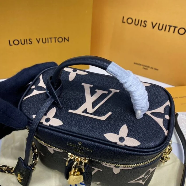 Mythick.ru Handle: S LV Monogram Empreinte Leather Vanity PM Black Cream