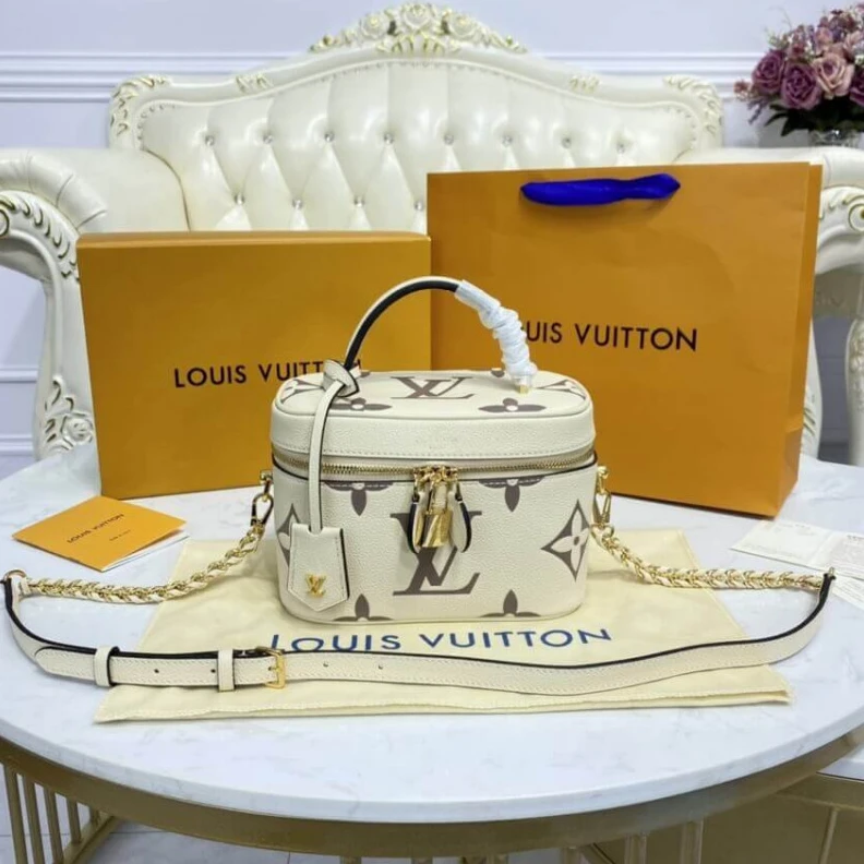 Mythick.ru Chain: Re LV Monogram Empreinte Leather Vanity PM Creme