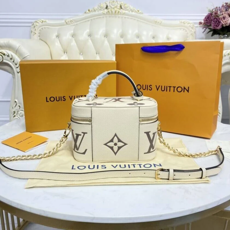 Mythick.ru Chain: Re LV Monogram Empreinte Leather Vanity PM Creme