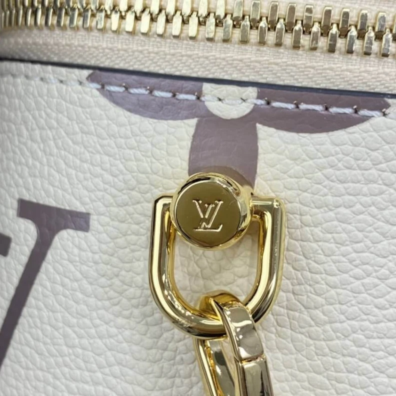 Mythick.ru Chain: Re LV Monogram Empreinte Leather Vanity PM Creme