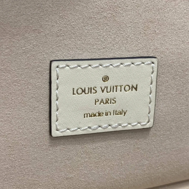 Mythick.ru Chain: Re LV Monogram Empreinte Leather Vanity PM Creme