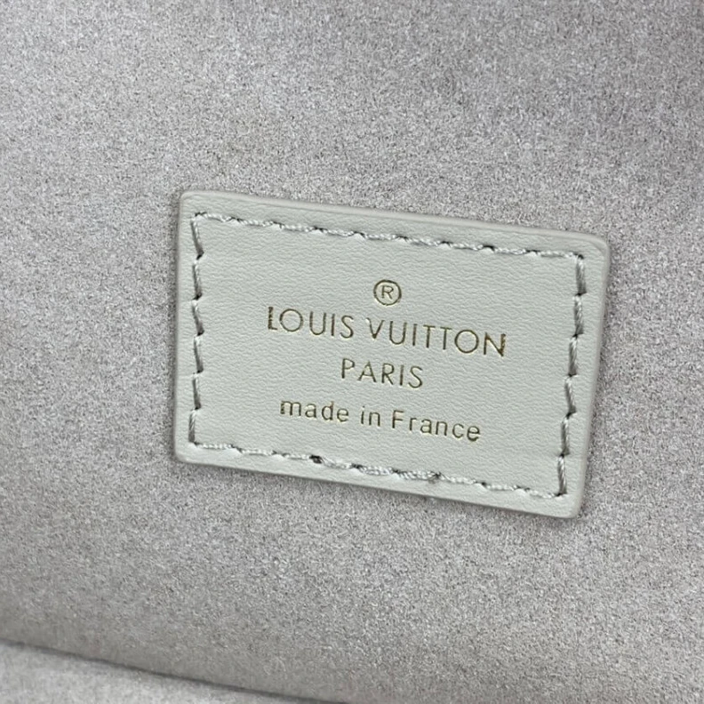 Louis vuitton locations Microfibr LV Monogram Empreinte Leather Vanity PM Dune