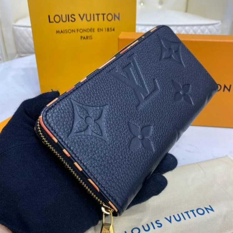 Replica bag Cowhidele Louis Vuitton Monogram Empreinte Leather with Animal-Print Zippy Wallet Black