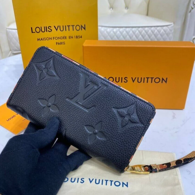 Replica bag Cowhidele Louis Vuitton Monogram Empreinte Leather with Animal-Print Zippy Wallet Black