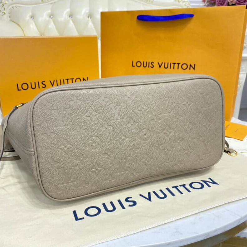 Top lv 4 side la Louis Vuitton Monogram Empreinte Neverfull MM Dune
