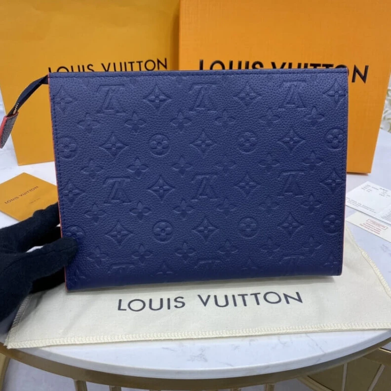 Mythick ru The Poche Louis Vuitton Monogram Empreinte Pochette Toilette 26 Navy Blue Red