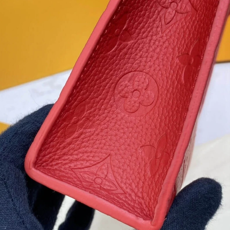 Mythick.ru Goldcolor Louis Vuitton Monogram Empreinte Pochette Toilette 26 Red