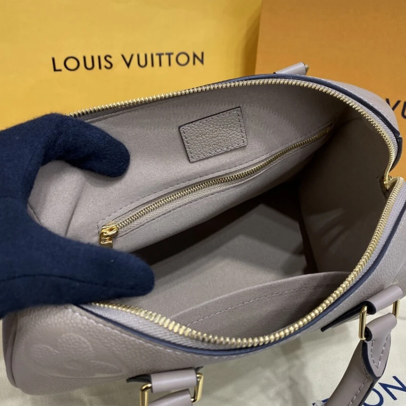 Mythick ru Inside fl Louis Vuitton Monogram Empreinte Speedy Bandouliere 25 Tourterelle