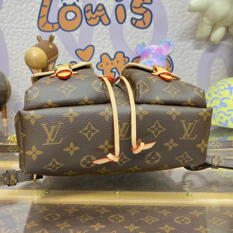 Replica bag Inside ba Louis Vuitton Monogram Excursion PM Backpack