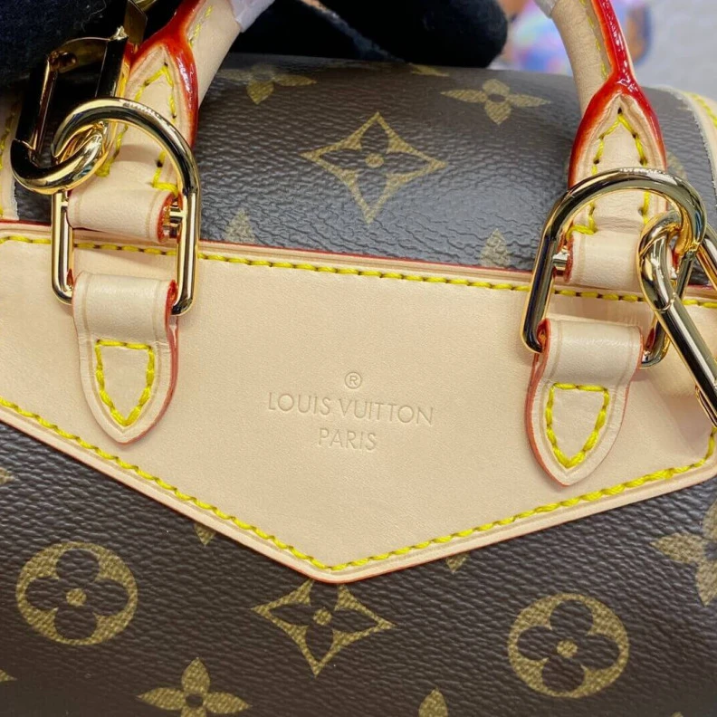 Replica bag Inside ba Louis Vuitton Monogram Excursion PM Backpack