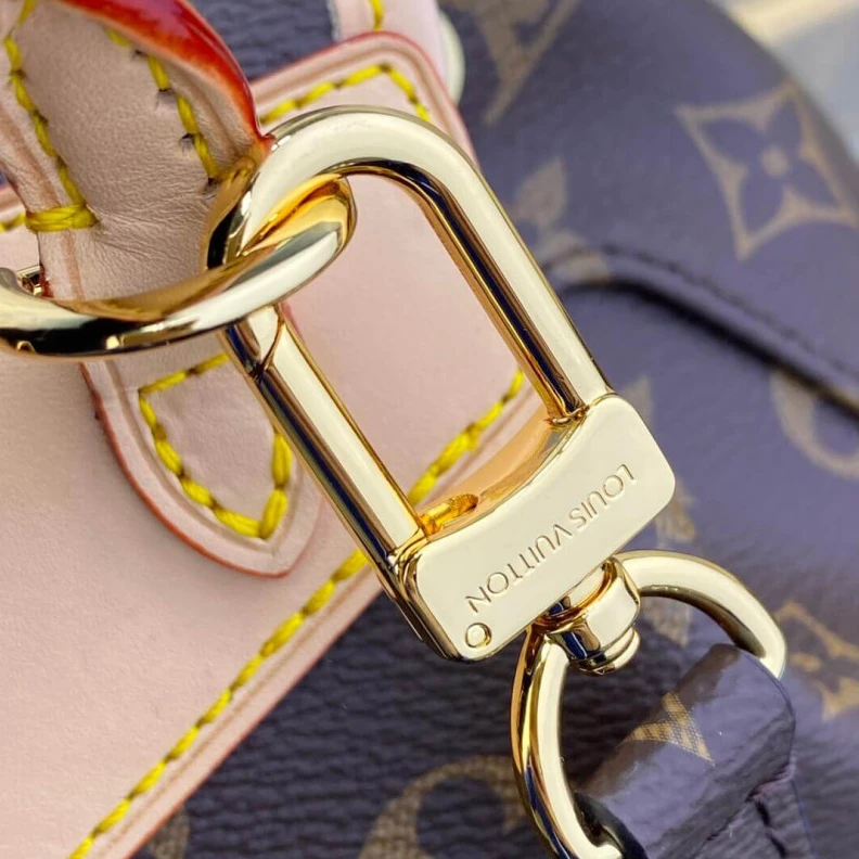 Replica bag Inside ba Louis Vuitton Monogram Excursion PM Backpack
