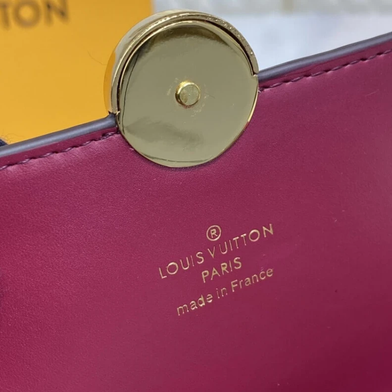 Mythick Chain: Re LV Monogram Flore Chain Wallet Fuchsia