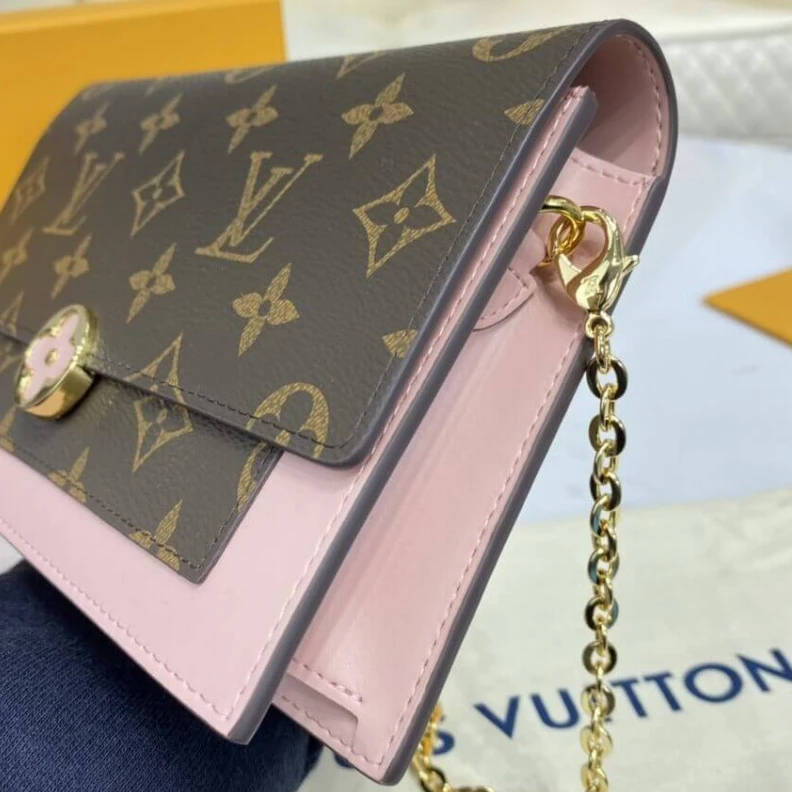 Mythick ru Chain: Re LV Monogram Flore Chain Wallet Pink