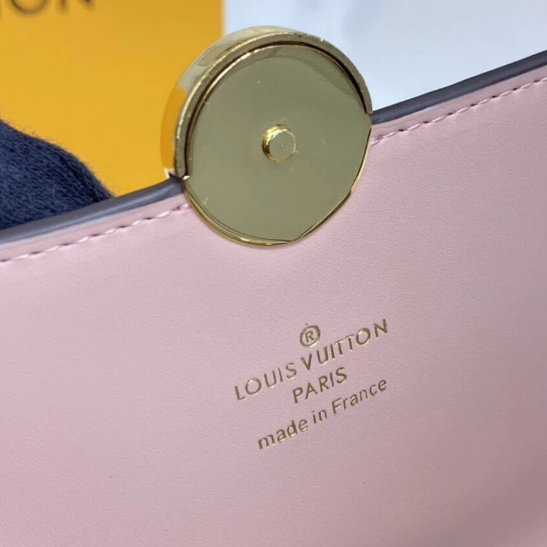 Mythick ru Chain: Re LV Monogram Flore Chain Wallet Pink