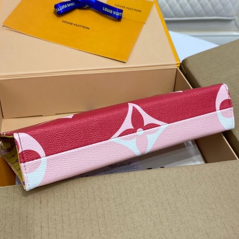 Mythick ru Extralarge Louis Vuitton Monogram Geant Canvas Toilet Pouch XL Red Pink