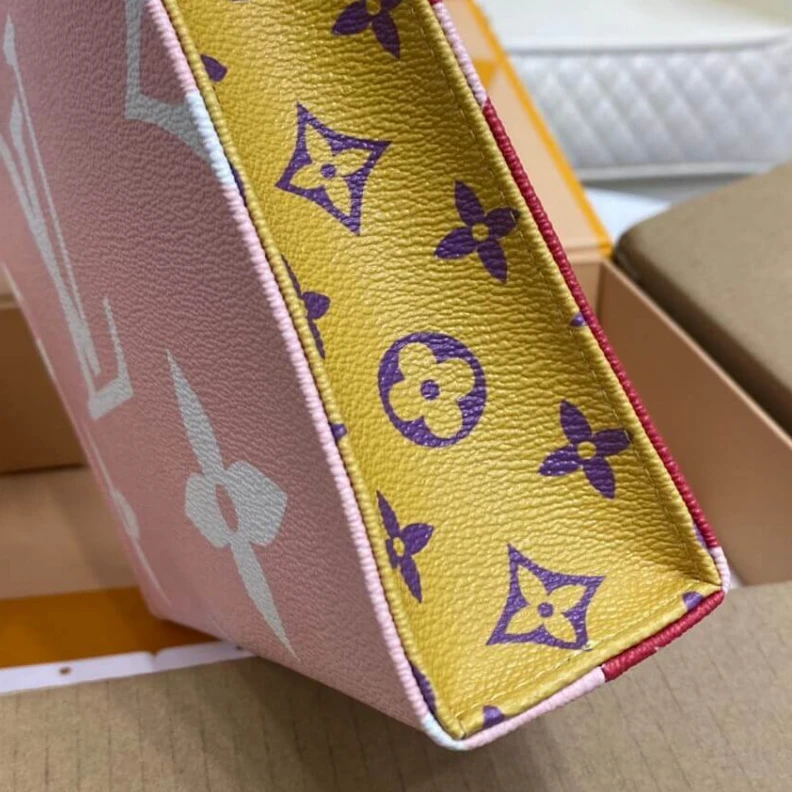 Mythick ru Extralarge Louis Vuitton Monogram Geant Canvas Toilet Pouch XL Red Pink