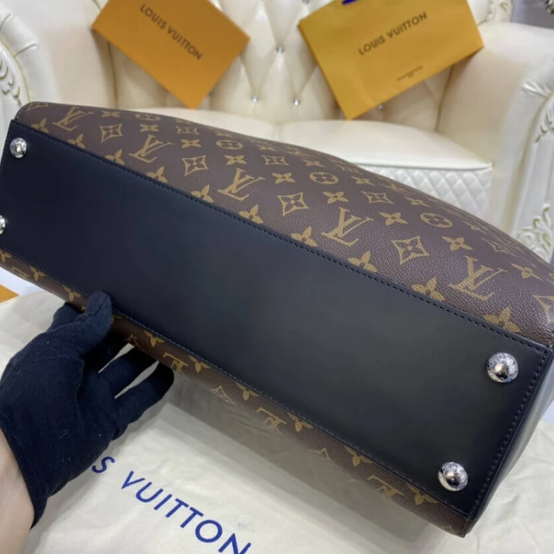 Mythick Silvercol Louis Vuitton Monogram Grand Sac