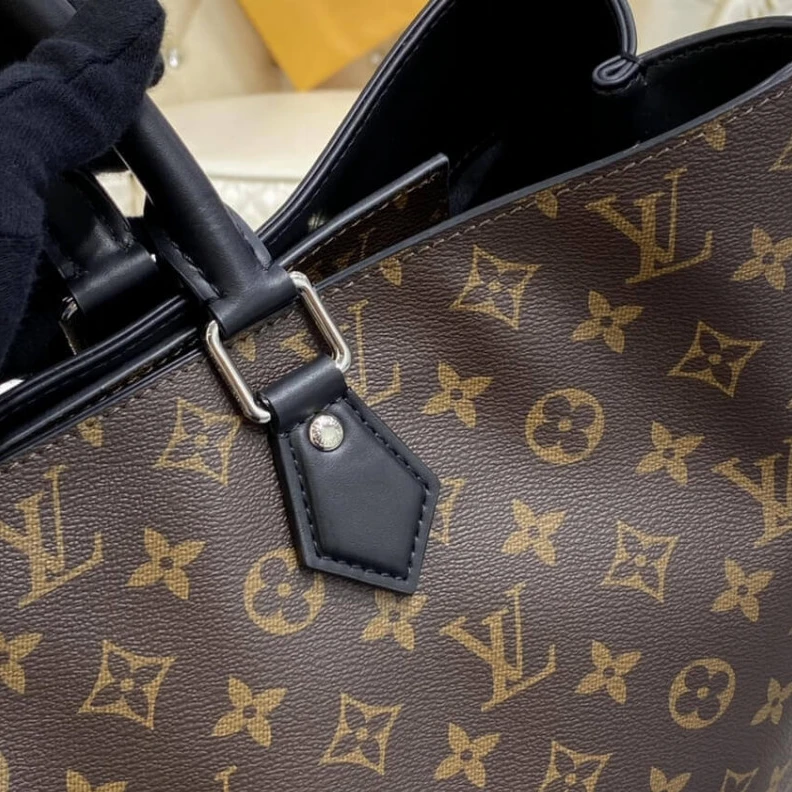 Mythick Silvercol Louis Vuitton Monogram Grand Sac