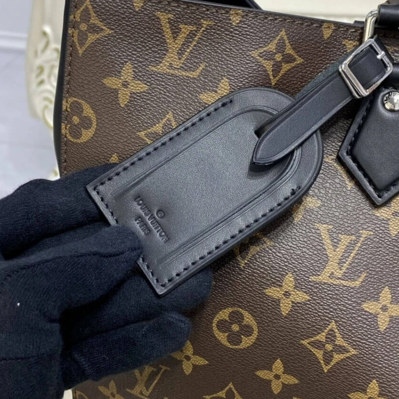 Mythick Silvercol Louis Vuitton Monogram Grand Sac