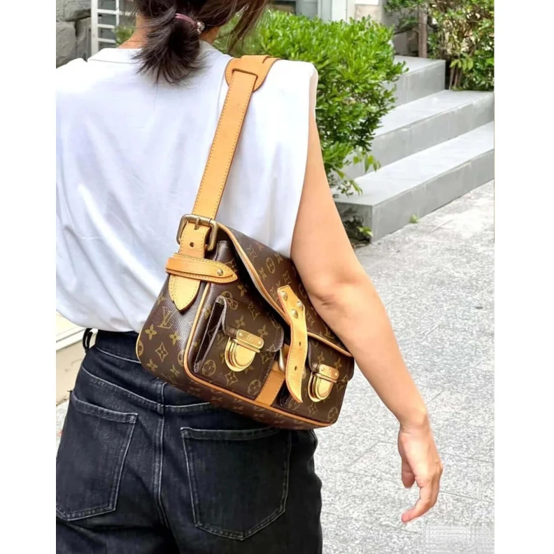 Mythick.ru 30 x 19 x LV Monogram Hudson PM