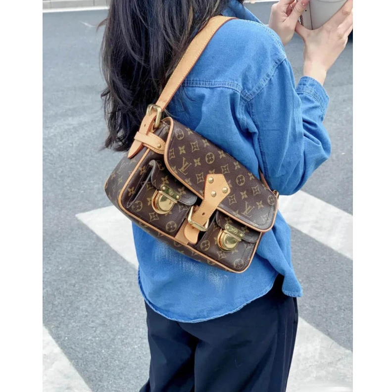 Mythick.ru 30 x 19 x LV Monogram Hudson PM
