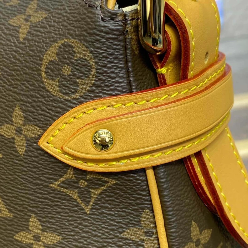 Mythick.ru 30 x 19 x LV Monogram Hudson PM