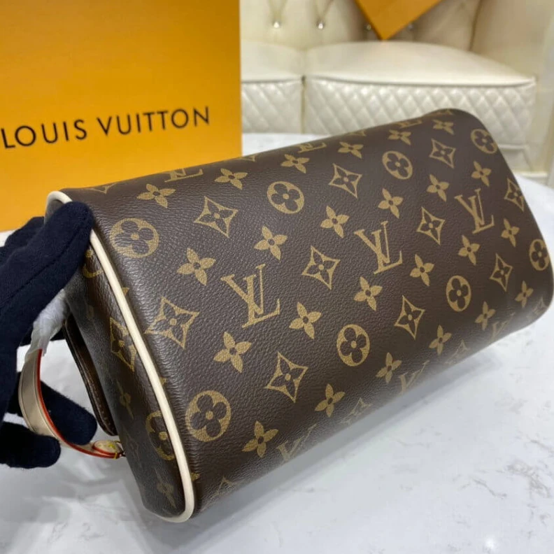 Replica bags 22.5 x 14 LV Monogram King Size Toiletry Bag
