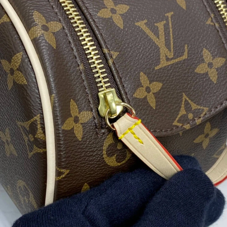 Replica bags 22.5 x 14 LV Monogram King Size Toiletry Bag