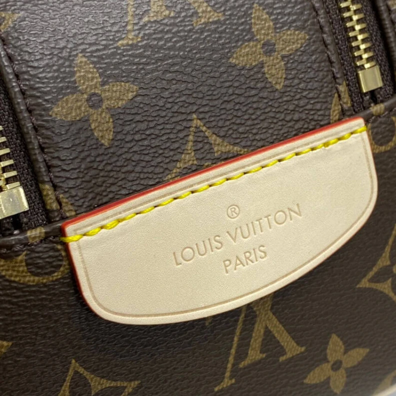 Replica bags 22.5 x 14 LV Monogram King Size Toiletry Bag
