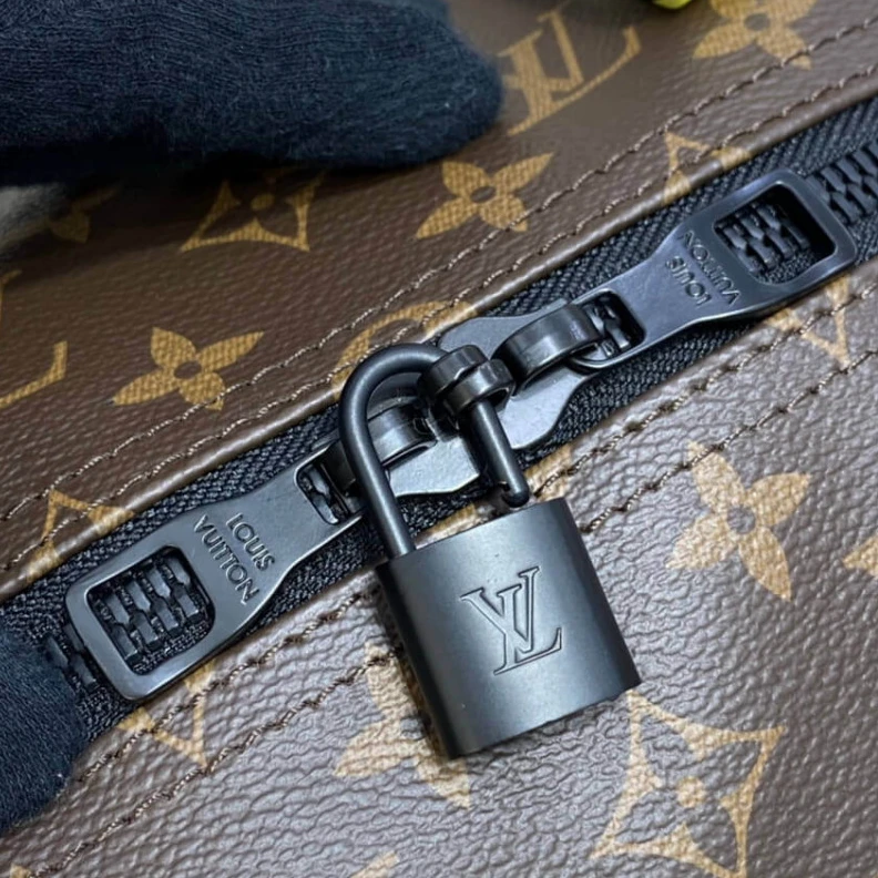 Mythick Handle: D Louis Vuitton Monogram Macassar Canvas Keepall Bandoulière 50