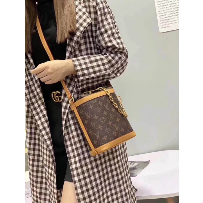 Replica bags lv Adjustabl LV Monogram Milk Box