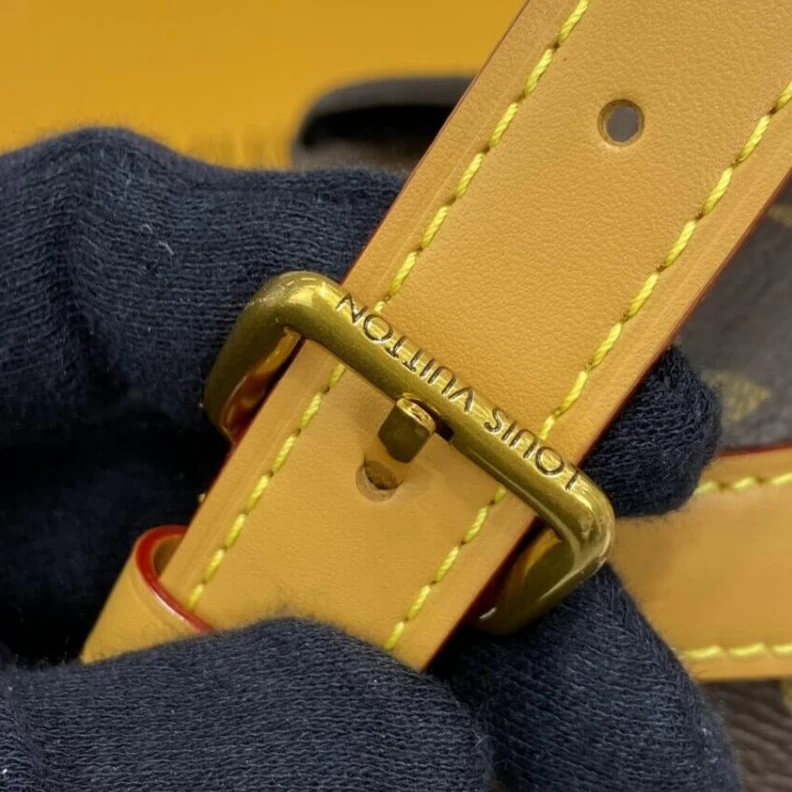Replica bags lv Adjustabl LV Monogram Milk Box