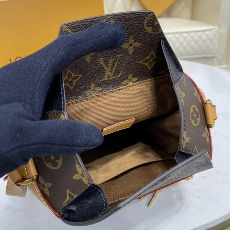 Replica bags lv Adjustabl LV Monogram Milk Box