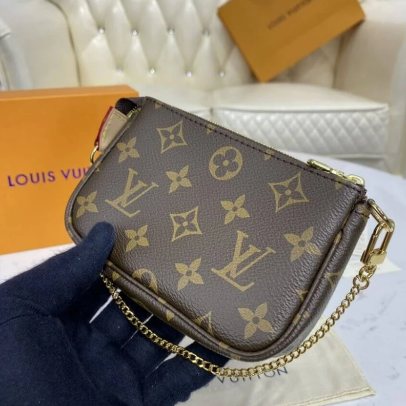 Mythick.ru The Mini P Louis Vuitton Monogram Mini Pochette Accessoires