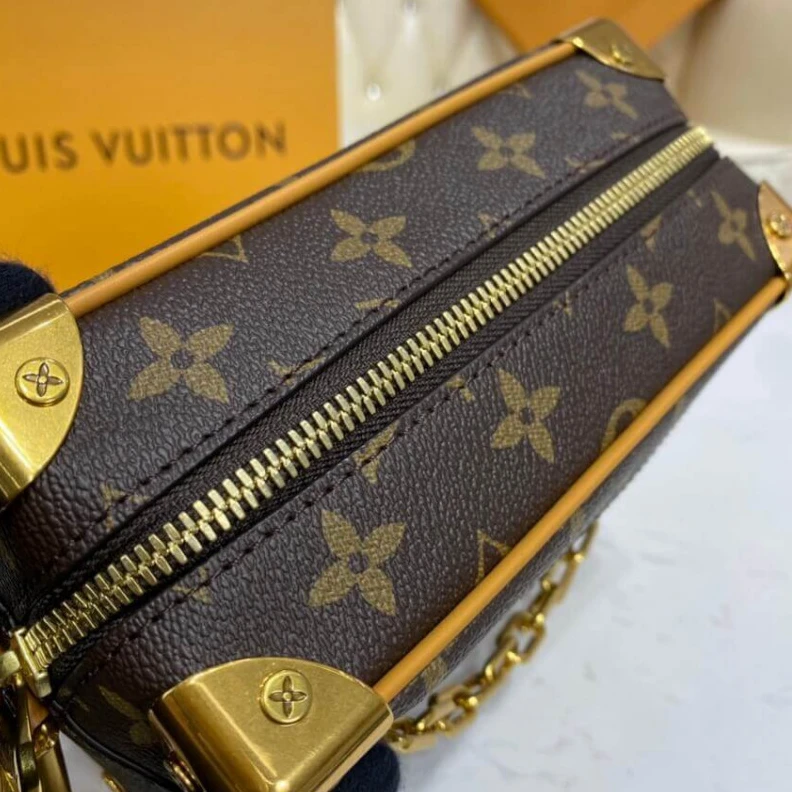 Mythick ru Monogram Louis Vuitton Monogram Mini Soft Trunk