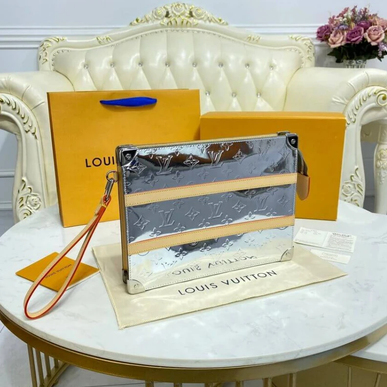 Mythick.ru The compac Louis Vuitton Monogram Mirror Trunk Pouch