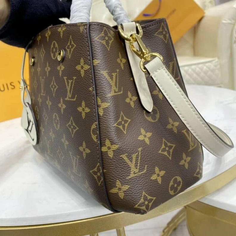 Louis vuitton locations 2 compart LV Monogram Montaigne BB