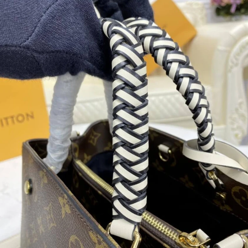 Louis vuitton locations 2 compart LV Monogram Montaigne BB