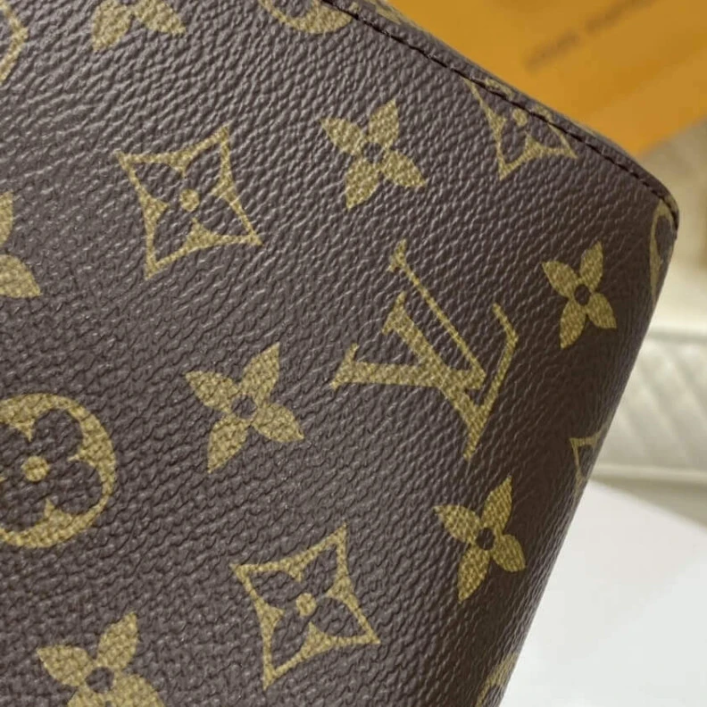 Louis vuitton locations 2 compart LV Monogram Montaigne BB