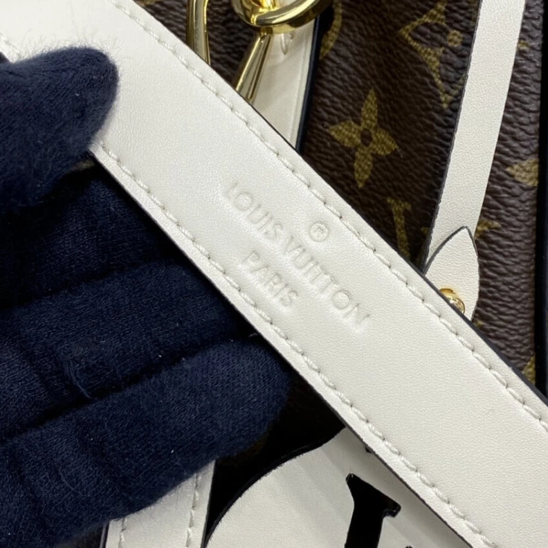 Louis vuitton locations 2 compart LV Monogram Montaigne BB