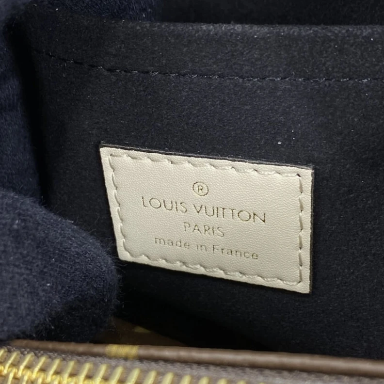Louis vuitton locations 2 compart LV Monogram Montaigne BB