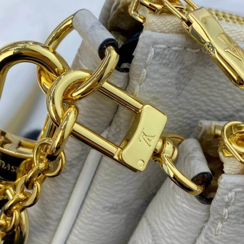 Mythick Natural c Louis Vuitton Monogram Multi Pochette Accessoires White
