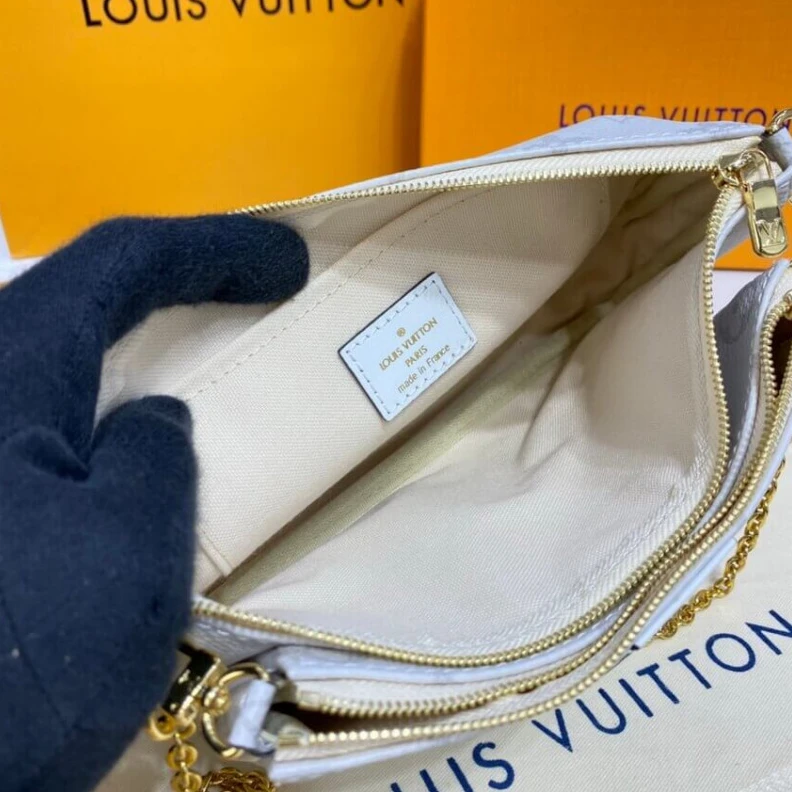 Mythick Natural c Louis Vuitton Monogram Multi Pochette Accessoires White