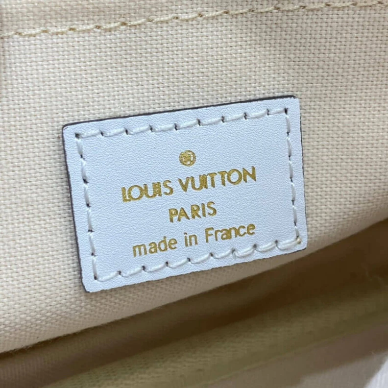 Mythick Natural c Louis Vuitton Monogram Multi Pochette Accessoires White