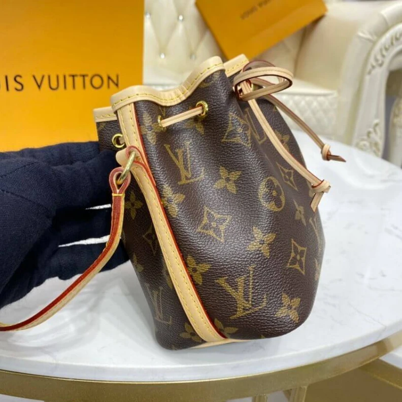 Replica bag Strap: No Louis Vuitton Monogram Nano Noe